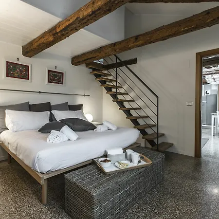 Design District R&r Апартаменты *