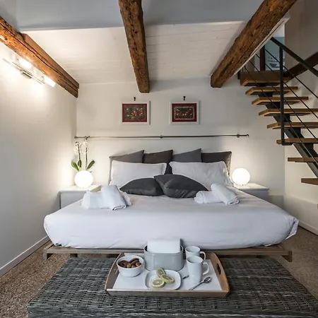 Design District R&r * Βενετία