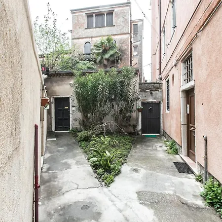 Design District R&r Apartment Venedig