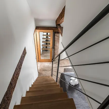 Design District R&r *