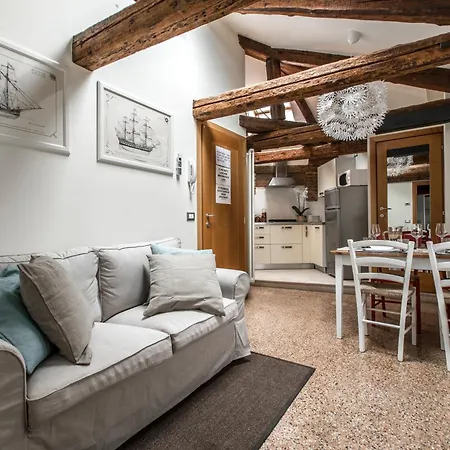 Design District R&r Διαμέρισμα *