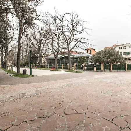 Design District R&r Διαμέρισμα